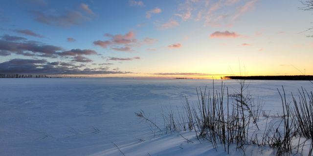 Czas: nieuchwytny mistrz nauki i życia